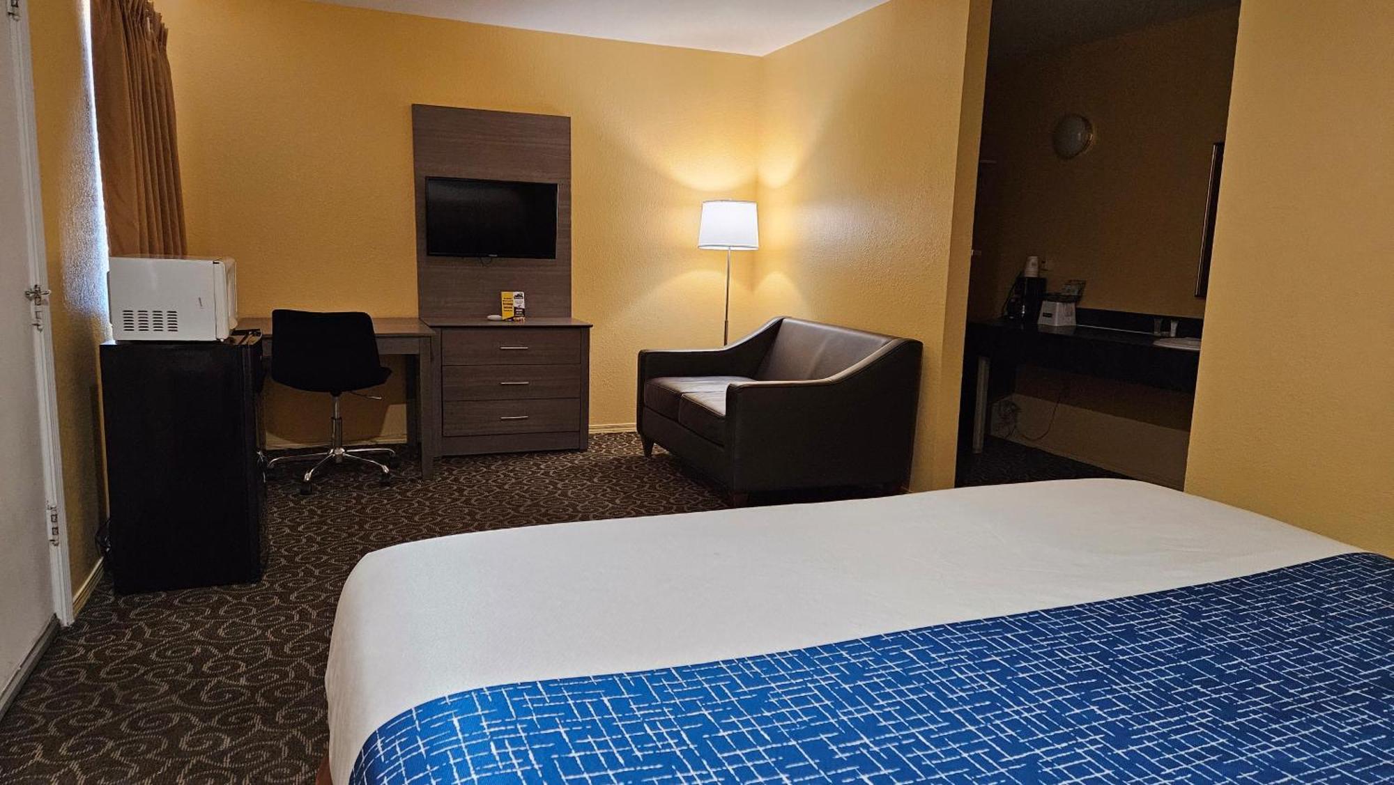 Travelodge By Wyndham Wenatchee Exterior foto